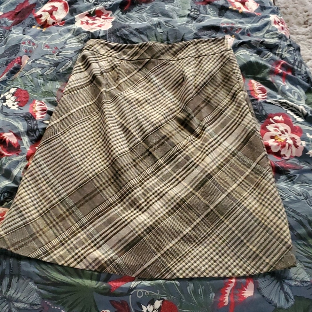 Ann Taylor plaid skirt